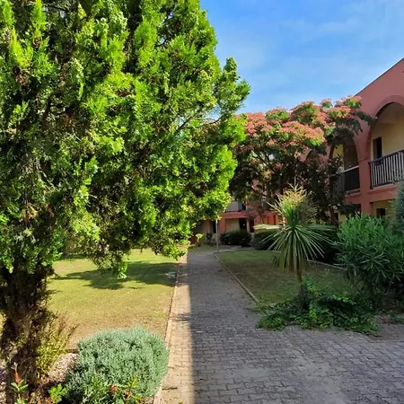 Апартаменты Charming Studio With Swimming Pool At Cap D'agde